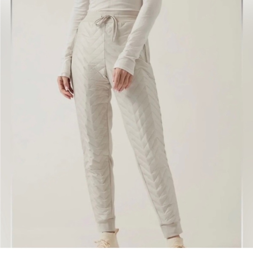 Athleta Apres Ski Down Jogger in eggshell/cream color. NWT. Size 2 petite. $57